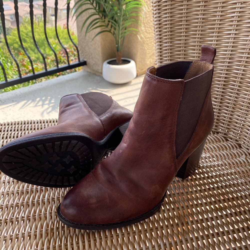 Sofft leather booties